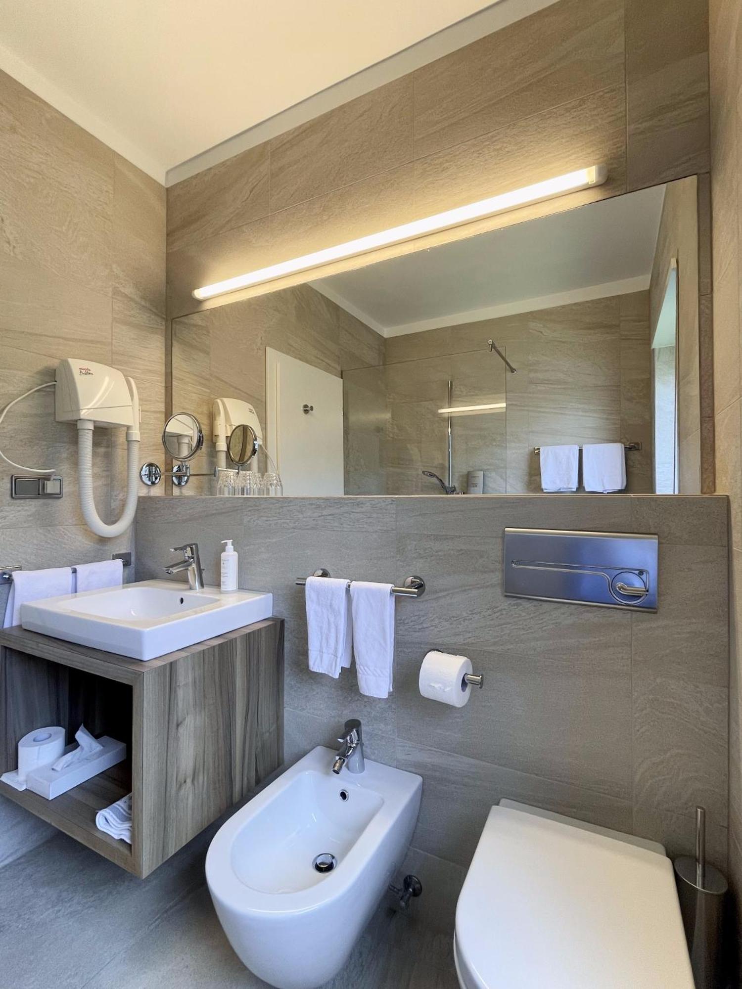 Hotel Am Wolfgrubenersee Oberbozen Buitenkant foto